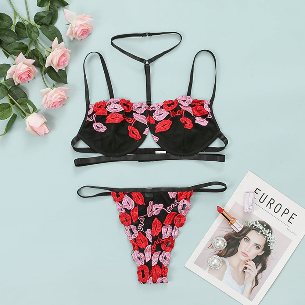 Plus Size Embroidery Lingerie Set