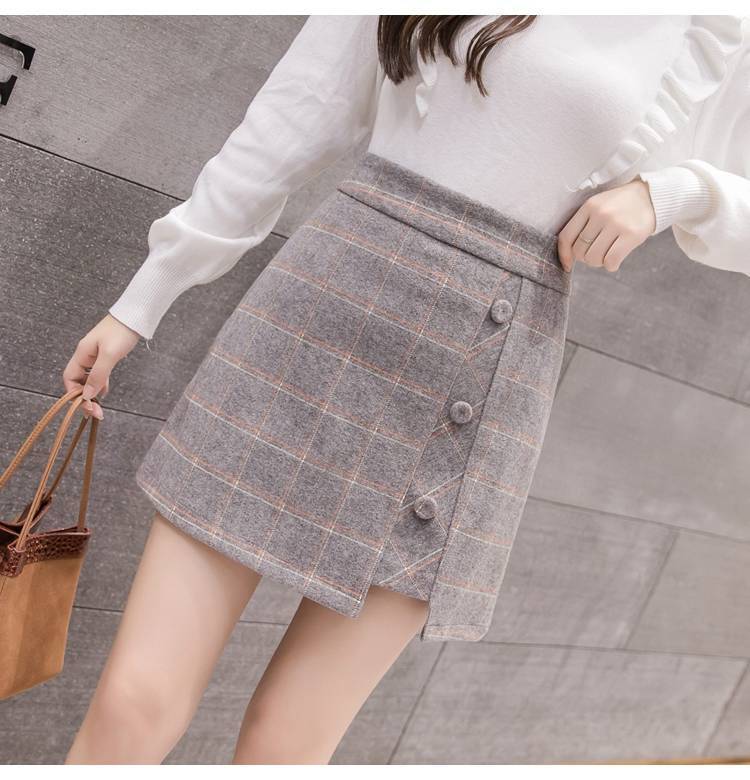 Woolen Mini Skirt