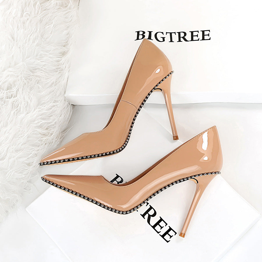 Liz Patent Leather Pumps