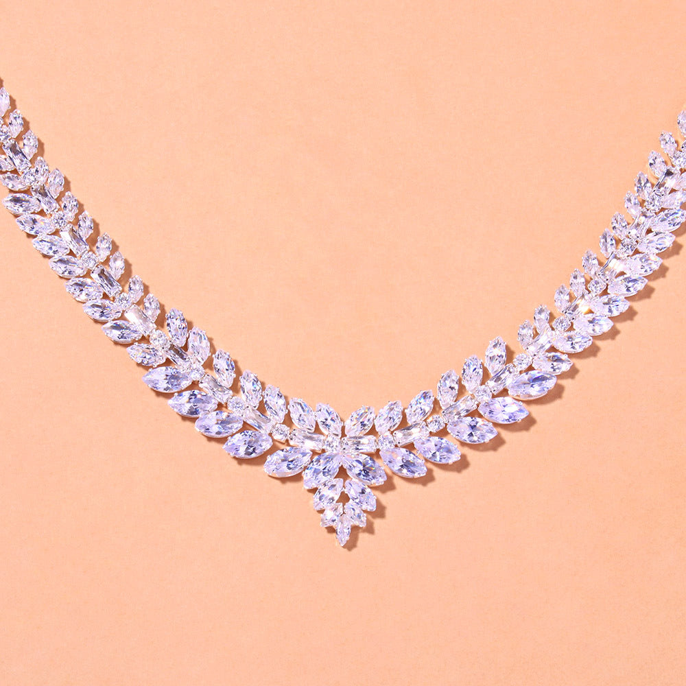 High-end Simple Zircon Necklace Suit