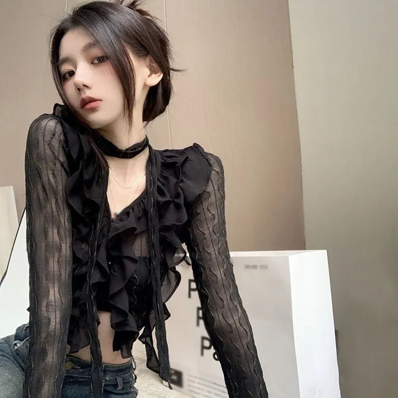 Crop's Women Lace Gothic Top