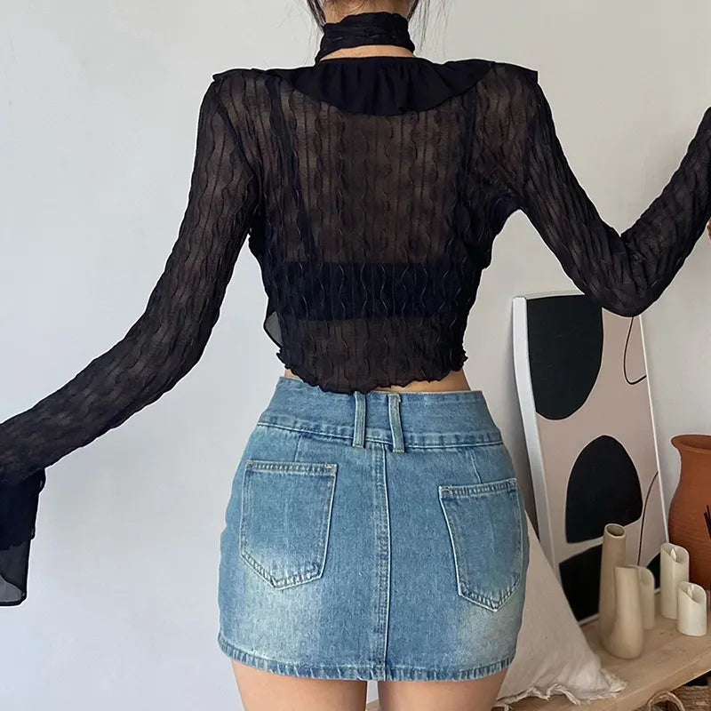 Crop's Women Lace Gothic Top