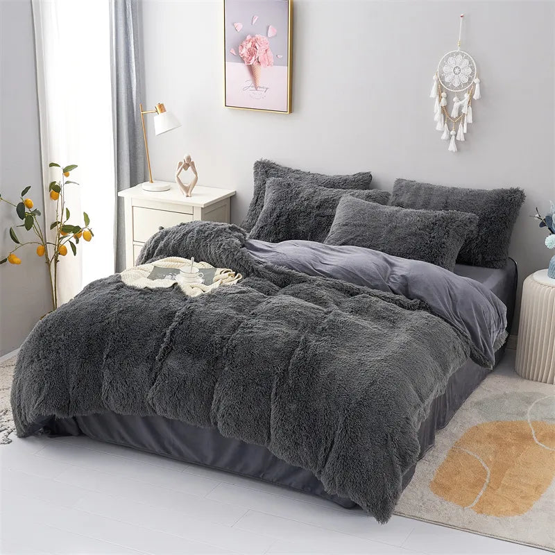 3 Piece Deluxe Winter Thickened Plush Duvet Cover and Pillowcases