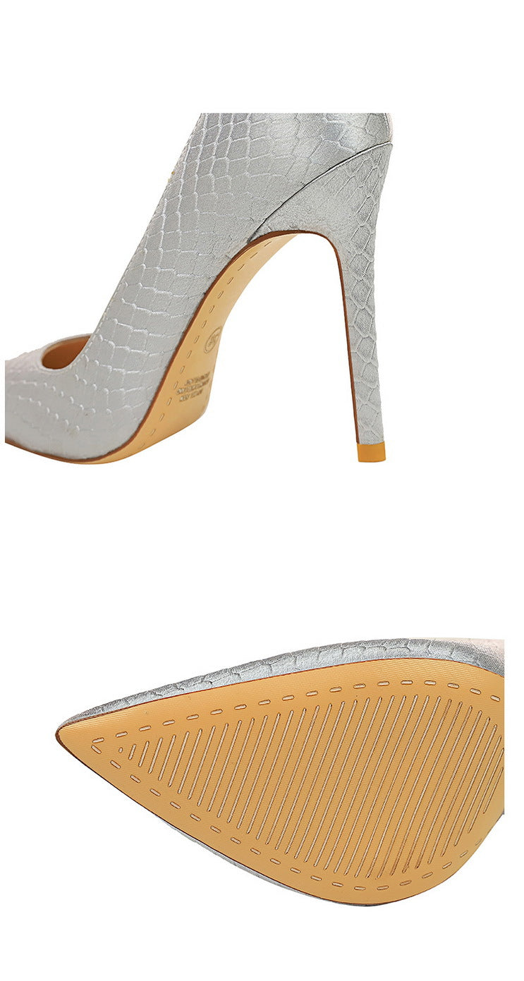 Elegant Pointed Shoes