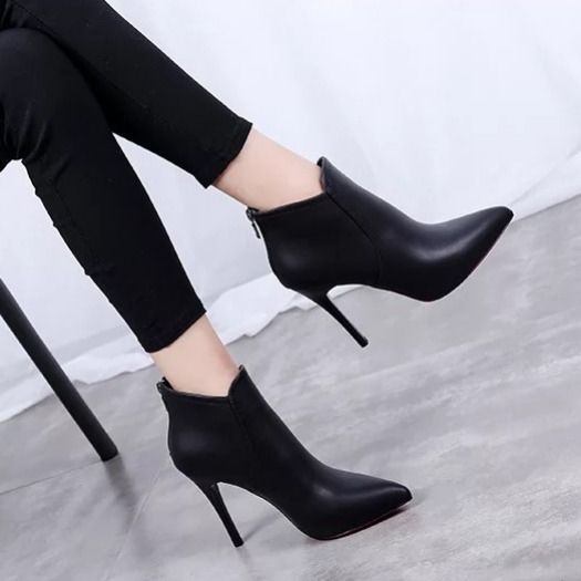 Pointed High Heels Booty
