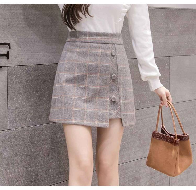 Woolen Mini Skirt